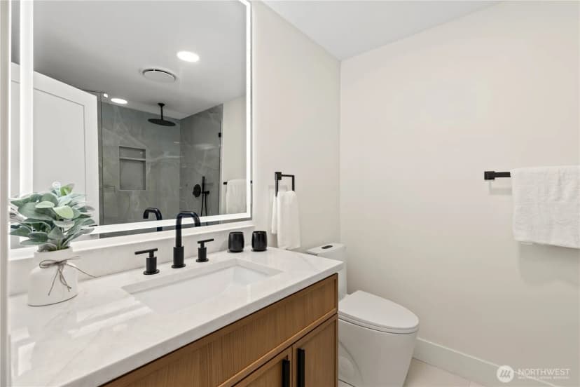Property photo for 20921 W Richmond Road, Bothell photo 26