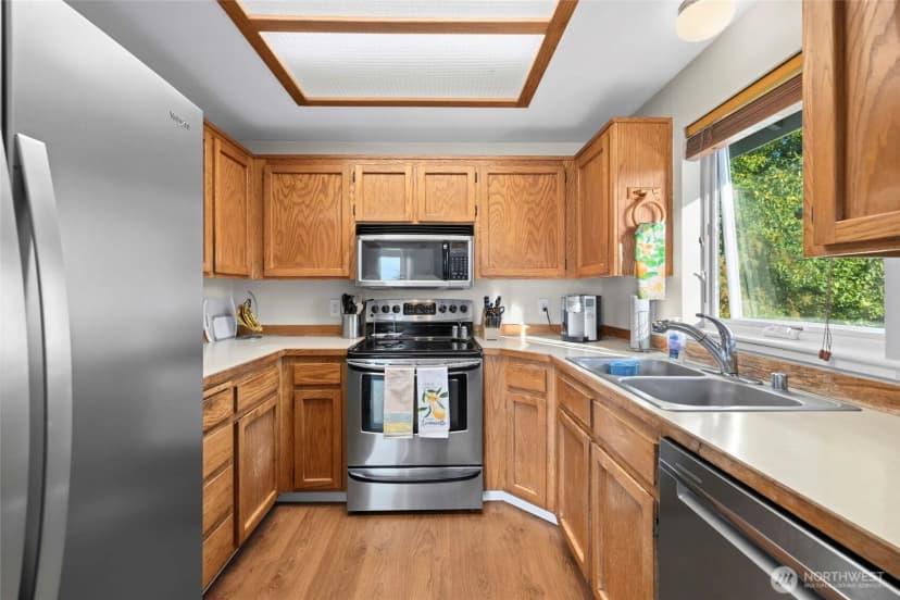 Property photo for 637 Cranberry Drive, Oak Harbor photo 14