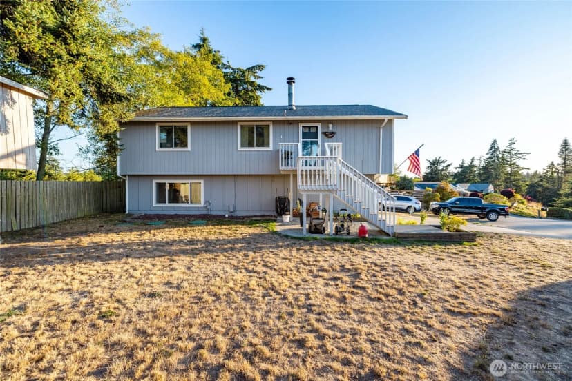 Property photo for 637 Cranberry Drive, Oak Harbor photo 40