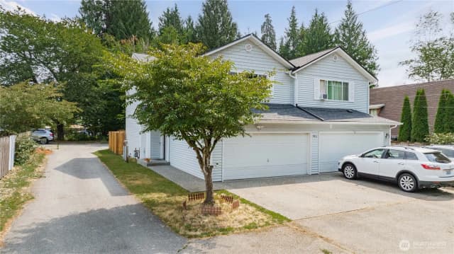 Property photo for 9911 48th Drive Ne #a, Marysville photo 2