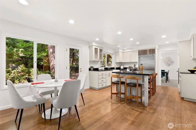 Property photo for 23216 Se 31st Street, Sammamish photo 15