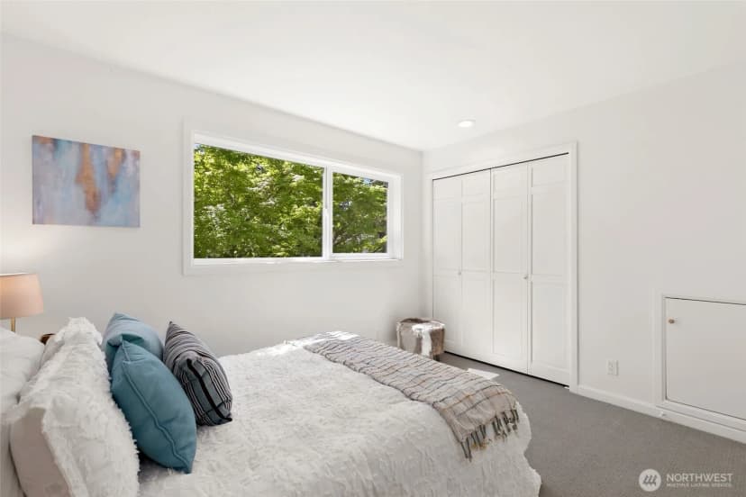 Property photo for 23216 Se 31st Street, Sammamish photo 30