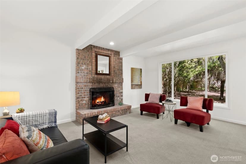 Property photo for 23216 Se 31st Street, Sammamish photo 14