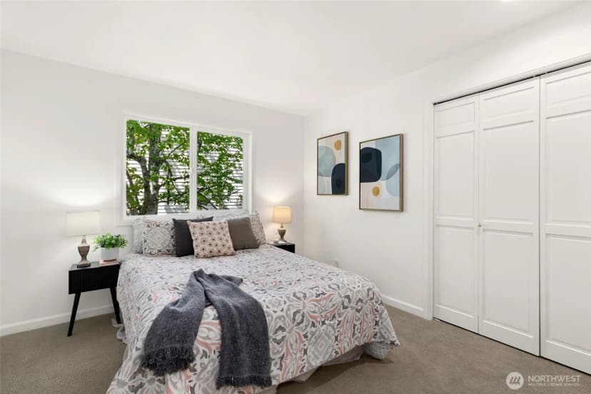 Property photo for 23216 Se 31st Street, Sammamish photo 32