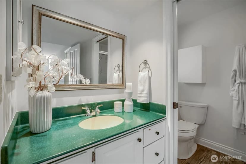 Property photo for 4842 152nd Place Se, Bellevue photo 18