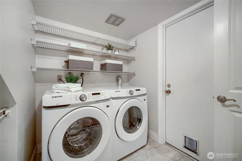 Property photo for 4842 152nd Place Se, Bellevue photo 25