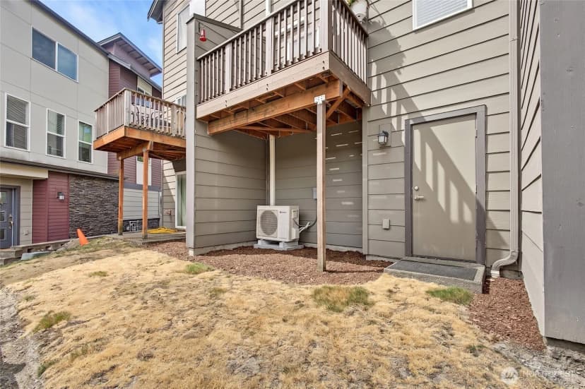 Property photo for 12915 20th Dr W #f, Everett photo 31