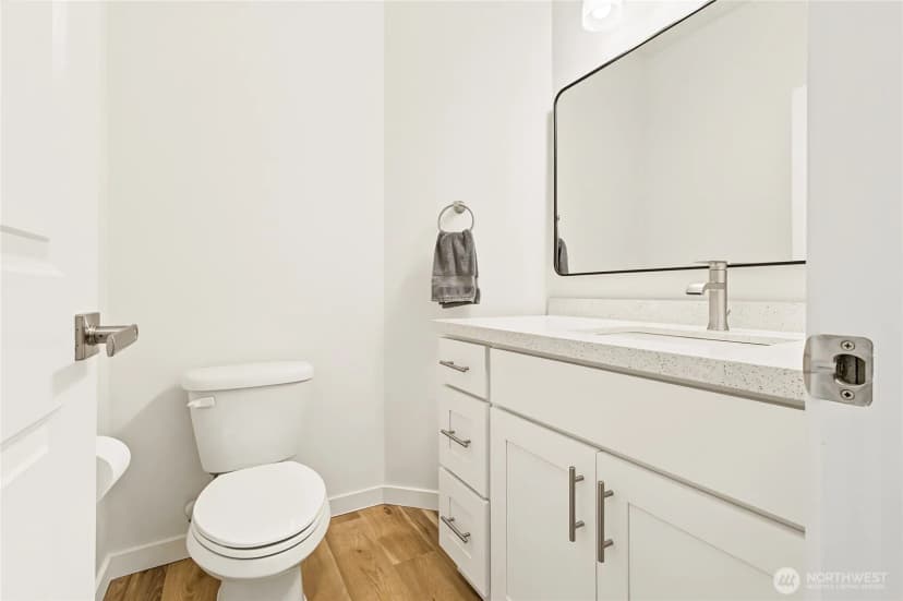 Property photo for 12915 20th Dr W #f, Everett photo 17
