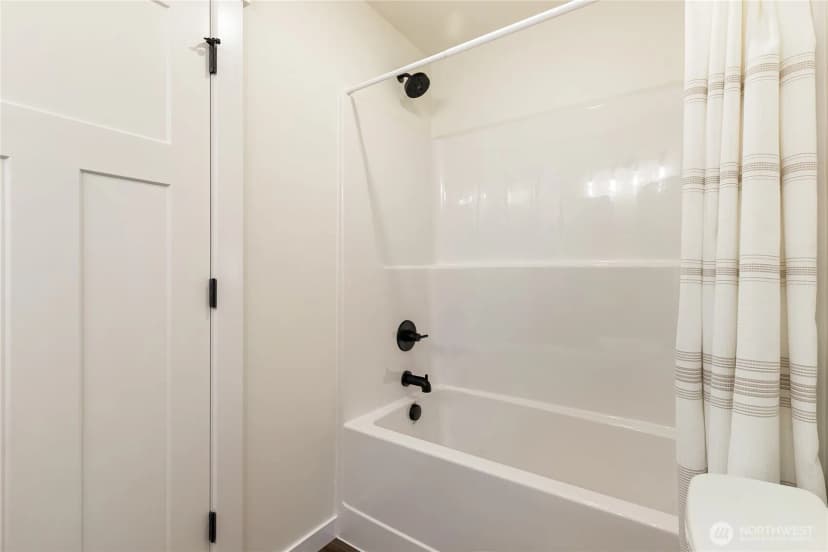Property photo for 1366 Talus Way, Bellingham photo 24
