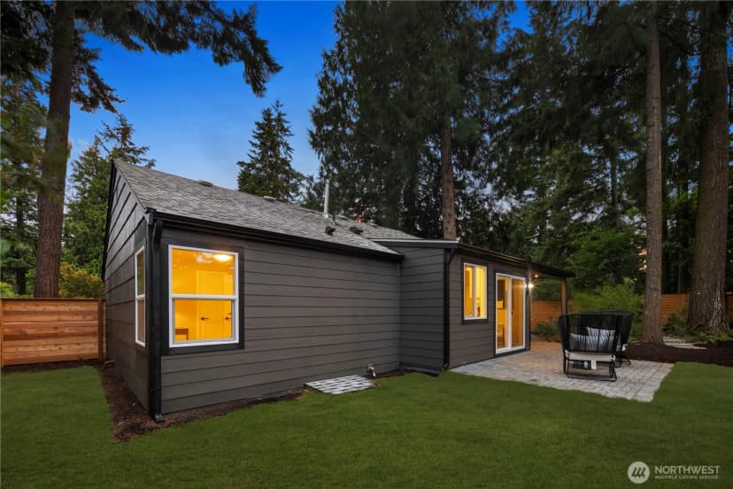 Property photo for 12520 24th Avenue Ne, Seattle photo 24