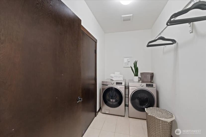 Property photo for 7523 Broadway, Everett photo 27