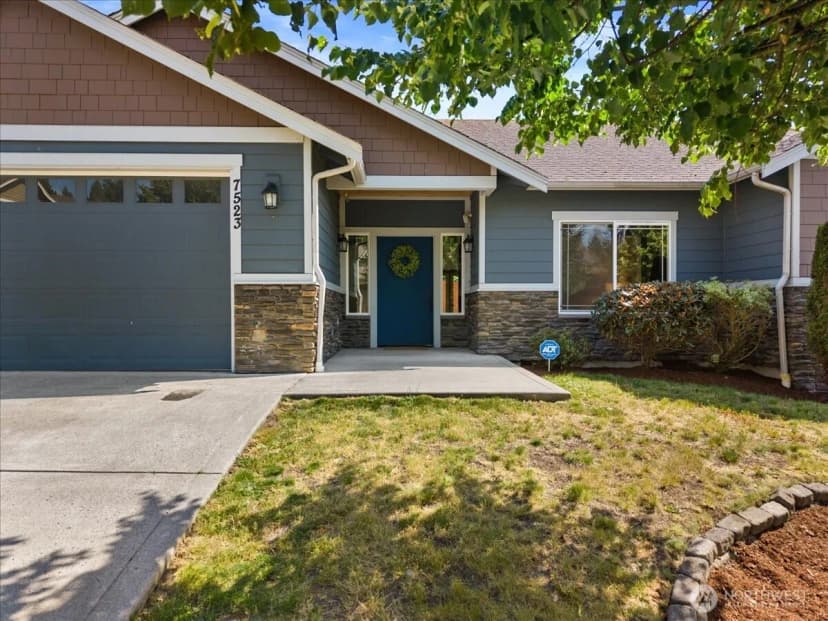 Property photo for 7523 Broadway, Everett photo 6