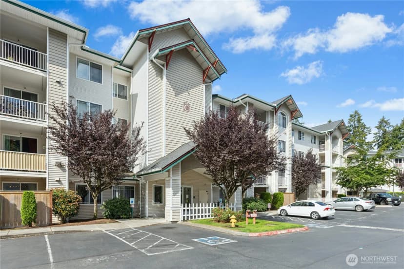 Property photo for 13301 Se 79th Place #c402, Newcastle photo 29