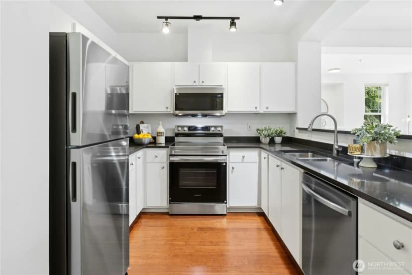 Property photo for 13301 Se 79th Place #c402, Newcastle photo 9