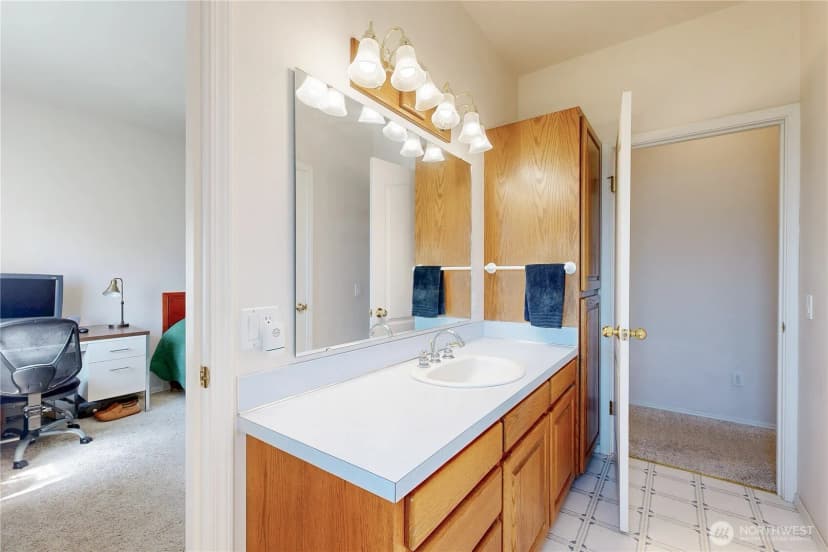 Property photo for 1916 Se Clover Court, College Place photo 14