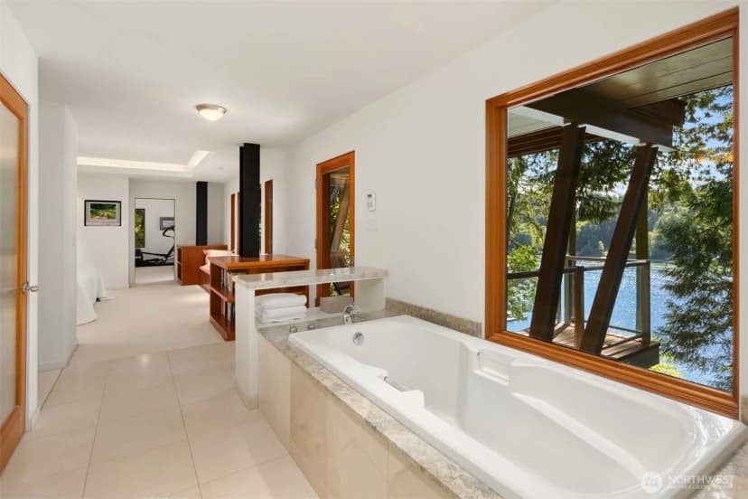 Property photo for 11515 Blue Heron Lane Ne, Bainbridge Island photo 30