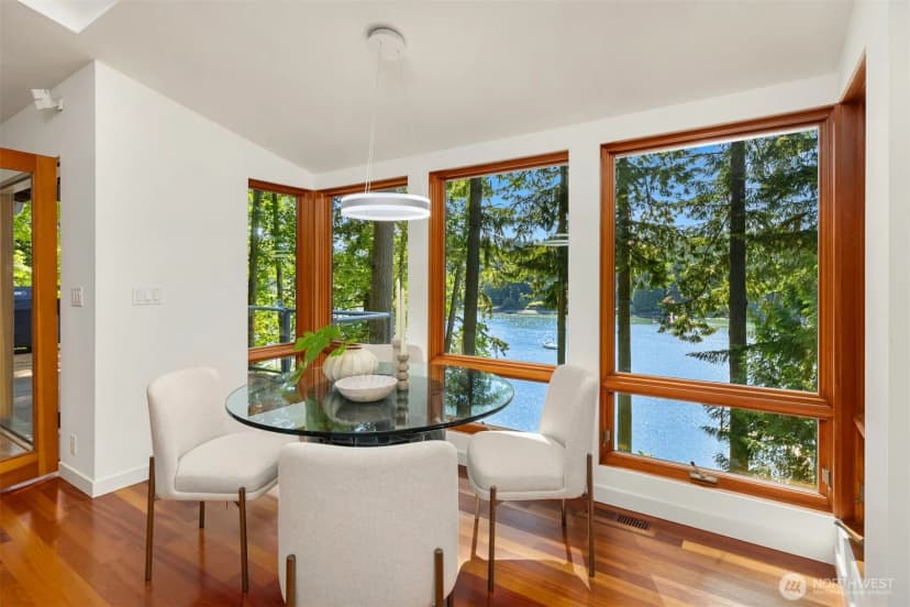 Property photo for 11515 Blue Heron Lane Ne, Bainbridge Island photo 16