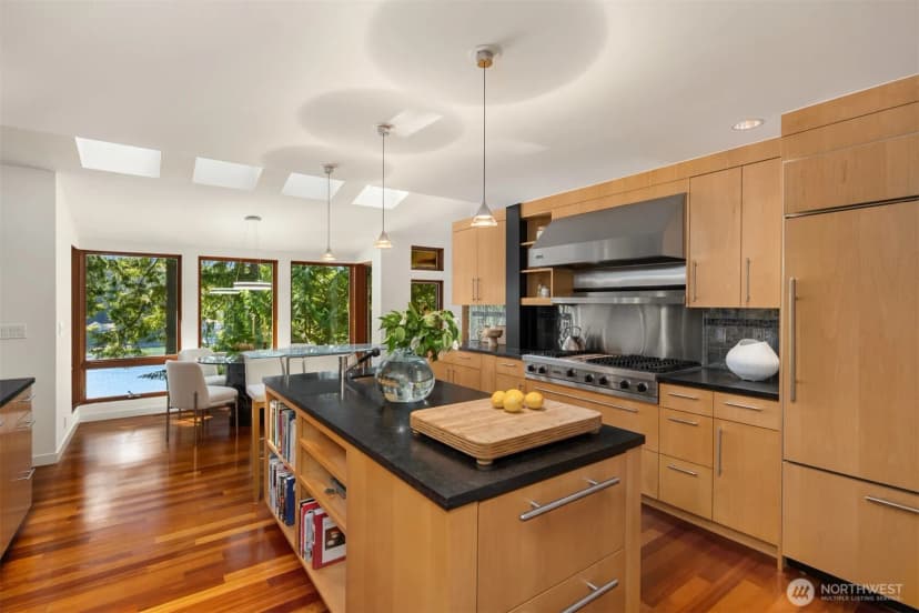 Property photo for 11515 Blue Heron Lane Ne, Bainbridge Island photo 13