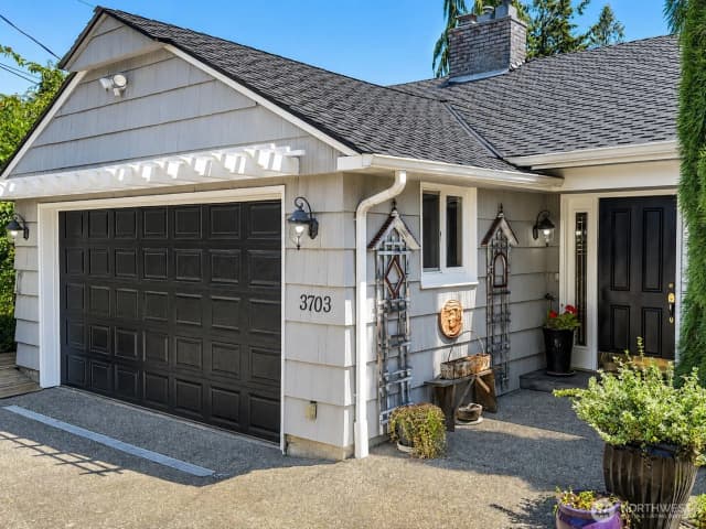 Property photo for 3703 Federal Avenue, Everett photo 2