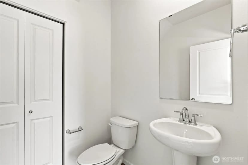 Property photo for 1210 Tacoma Court Ne #4, Renton photo 5