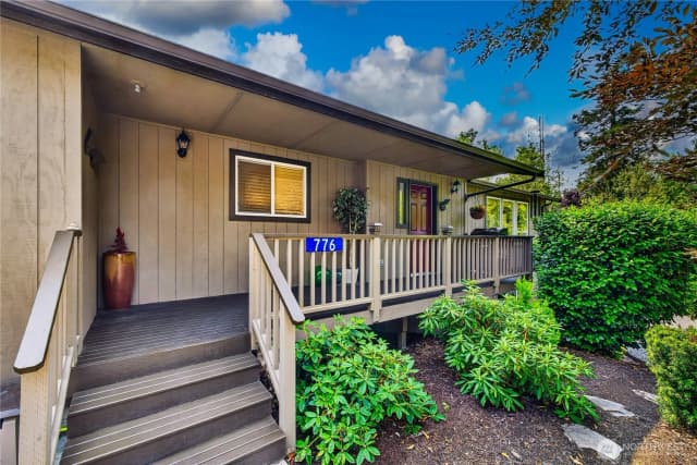 Property photo for 776 Shelter Bay Drive, La Conner photo 5