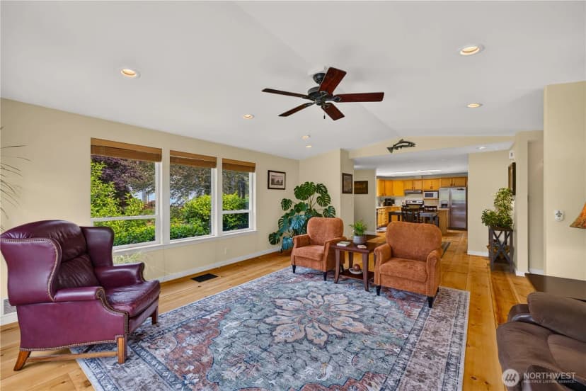 Property photo for 776 Shelter Bay Drive, La Conner photo 8
