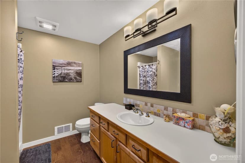 Property photo for 776 Shelter Bay Drive, La Conner photo 19