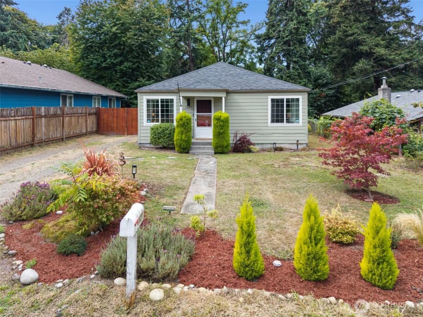 Property photo for 1827 Se Orange Street, Olympia