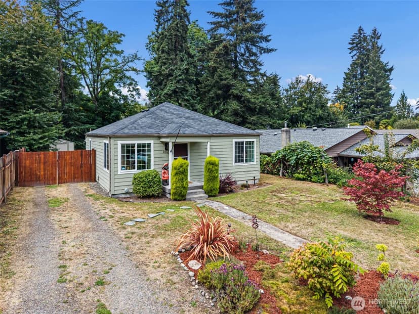Property photo for 1827 Se Orange Street, Olympia photo 2