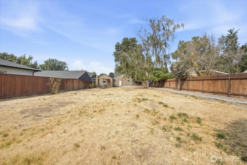Property photo for 2421 Plaza Way, Walla Walla photo 28