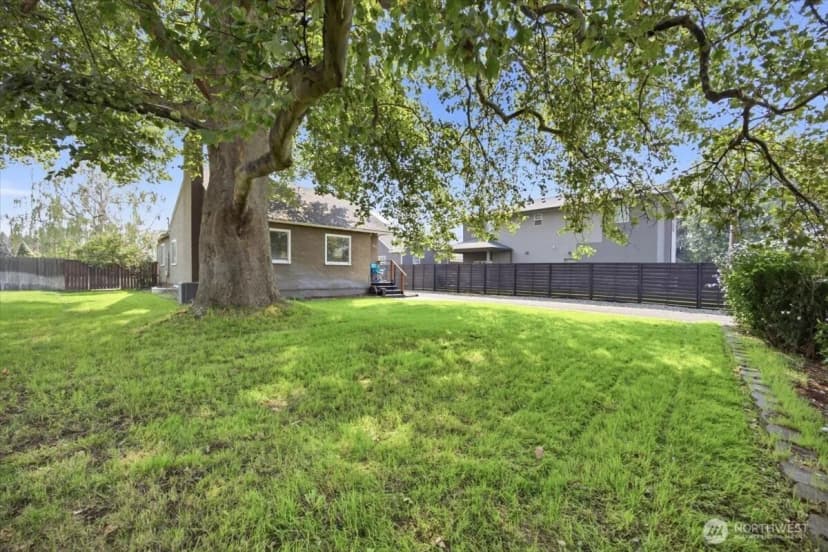 Property photo for 2421 Plaza Way, Walla Walla photo 2