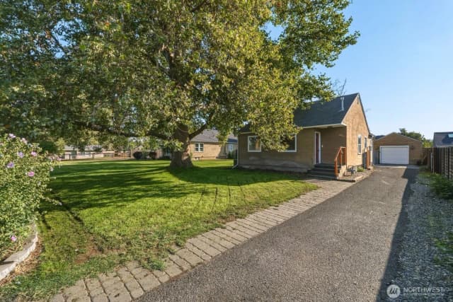 Property photo for 2421 Plaza Way, Walla Walla