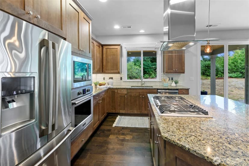 Property photo for 13844 La Vigne Court Ne, Bainbridge Island photo 9