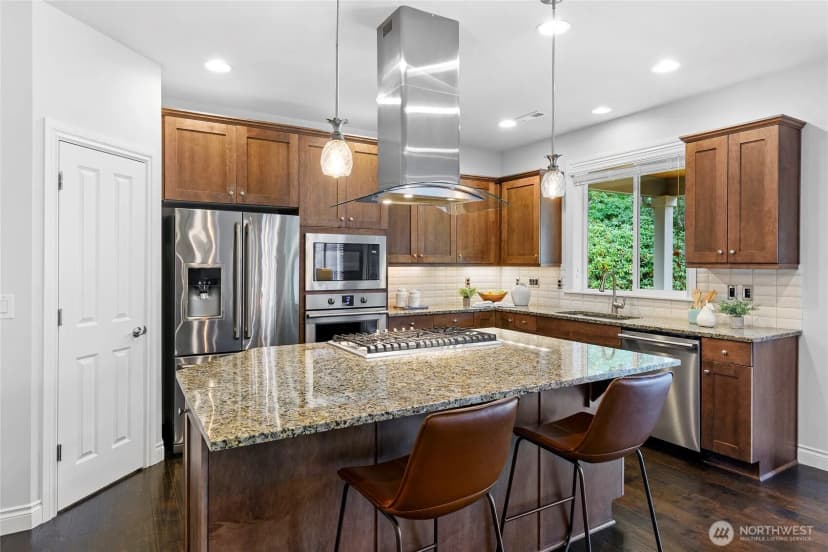 Property photo for 13844 La Vigne Court Ne, Bainbridge Island photo 8