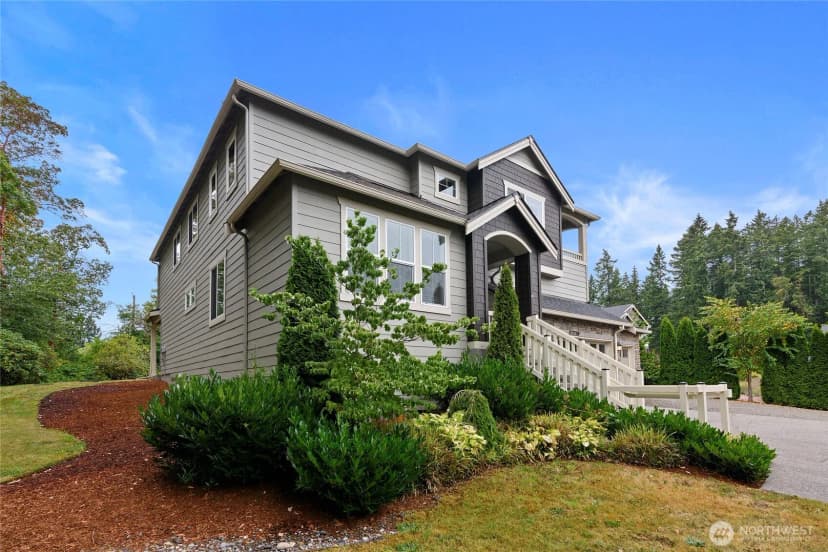 Property photo for 13844 La Vigne Court Ne, Bainbridge Island photo 40