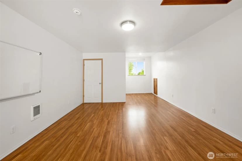 Property photo for 11117 24th Street Ne, Lake Stevens photo 15
