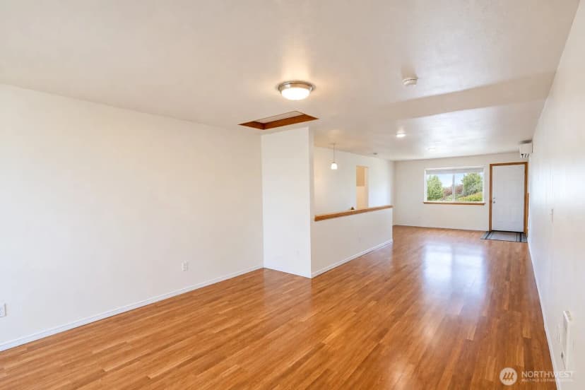 Property photo for 11117 24th Street Ne, Lake Stevens photo 13