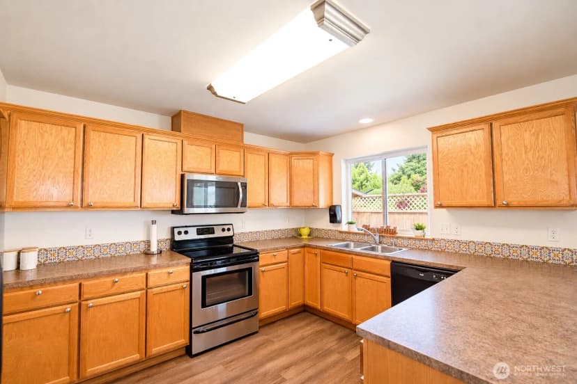 Property photo for 11117 24th Street Ne, Lake Stevens photo 6