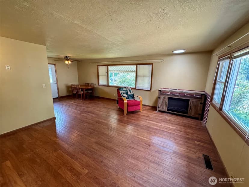 Property photo for 309 E Seventh Street, Waitsburg photo 6