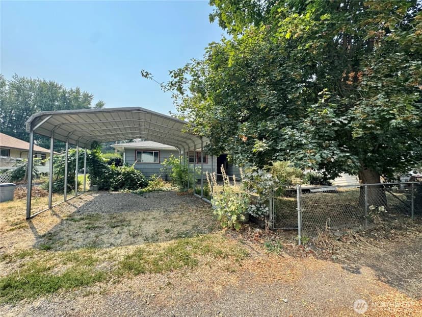 Property photo for 309 E Seventh Street, Waitsburg photo 4