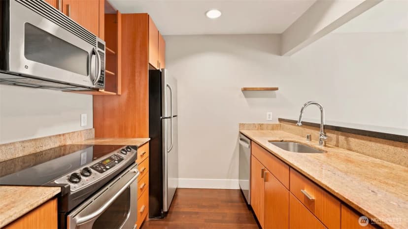 Property photo for 1711 E Olive Way #215, Seattle photo 16