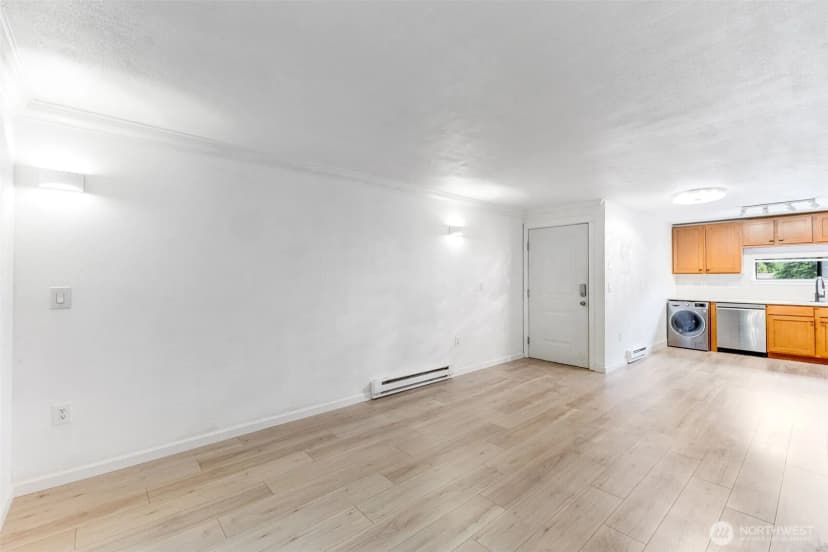 Property photo for 23405 16th Avenue S #c203, Des Moines photo 6