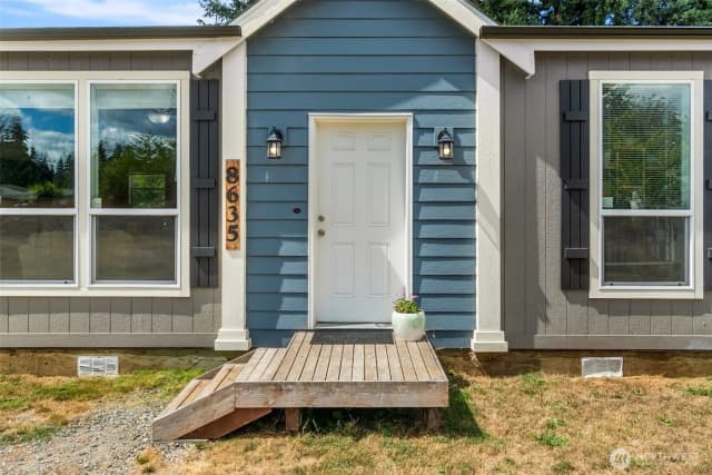 Property photo for 8635 Sequioa Court Se, Yelm photo 2