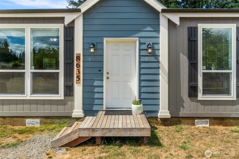 Property photo for 8635 Sequioa Court Se, Yelm photo 2