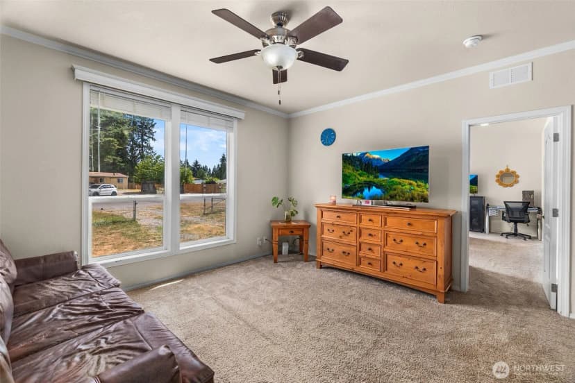 Property photo for 8635 Sequioa Court Se, Yelm photo 4