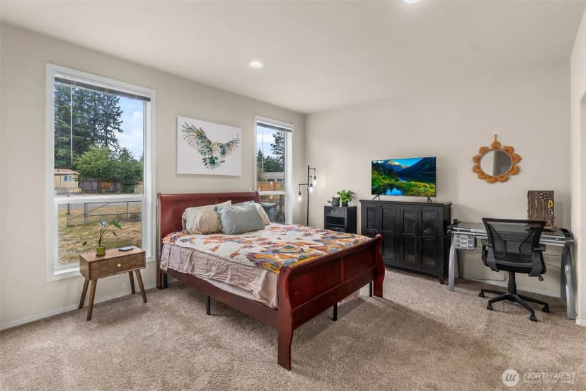 Property photo for 8635 Sequioa Court Se, Yelm photo 9