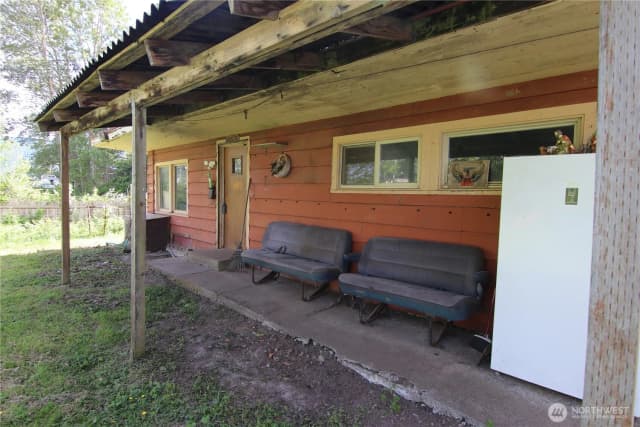 Property photo for 2095 Postal Avenue, Bellingham photo 5