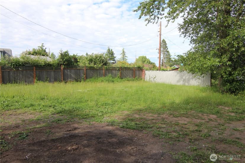 Property photo for 2095 Postal Avenue, Bellingham photo 8