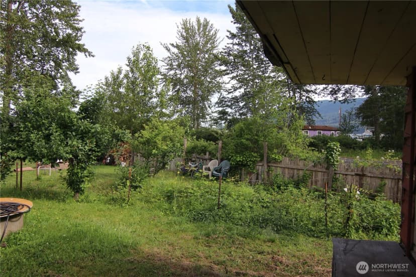 Property photo for 2095 Postal Avenue, Bellingham photo 14
