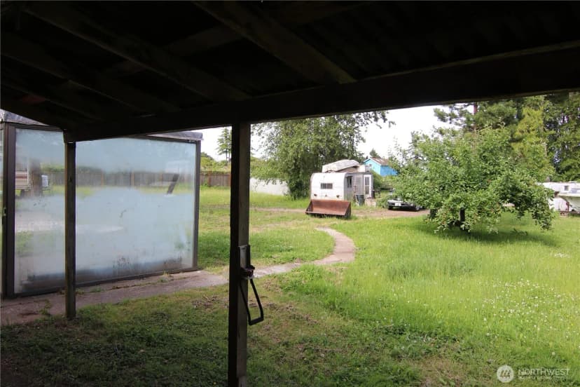 Property photo for 2095 Postal Avenue, Bellingham photo 16